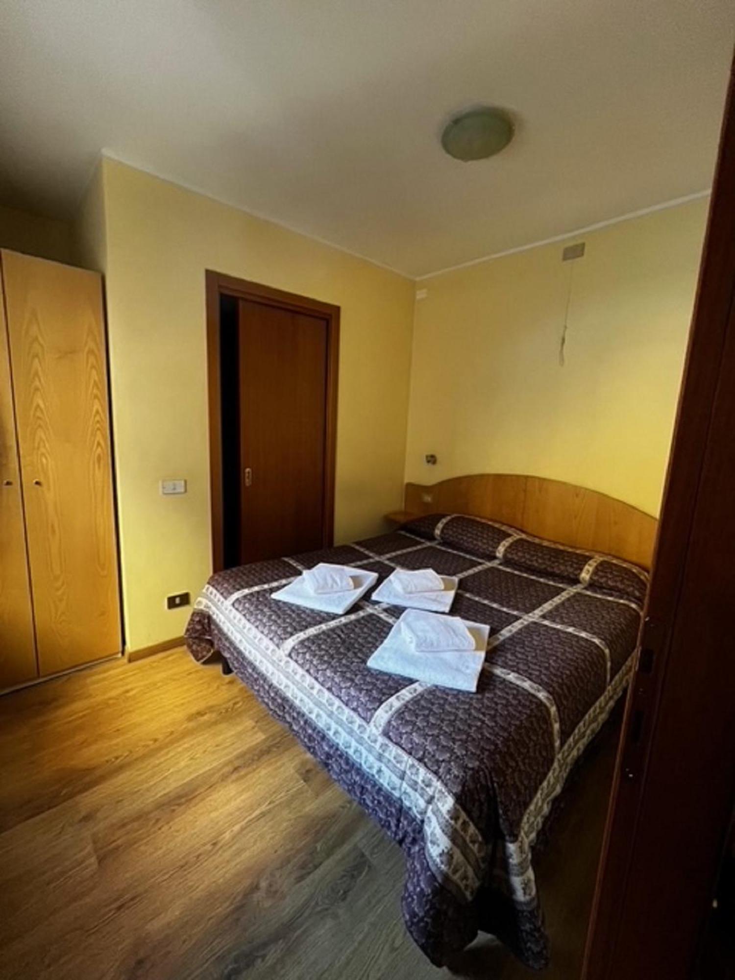 Eden Hotel 2*